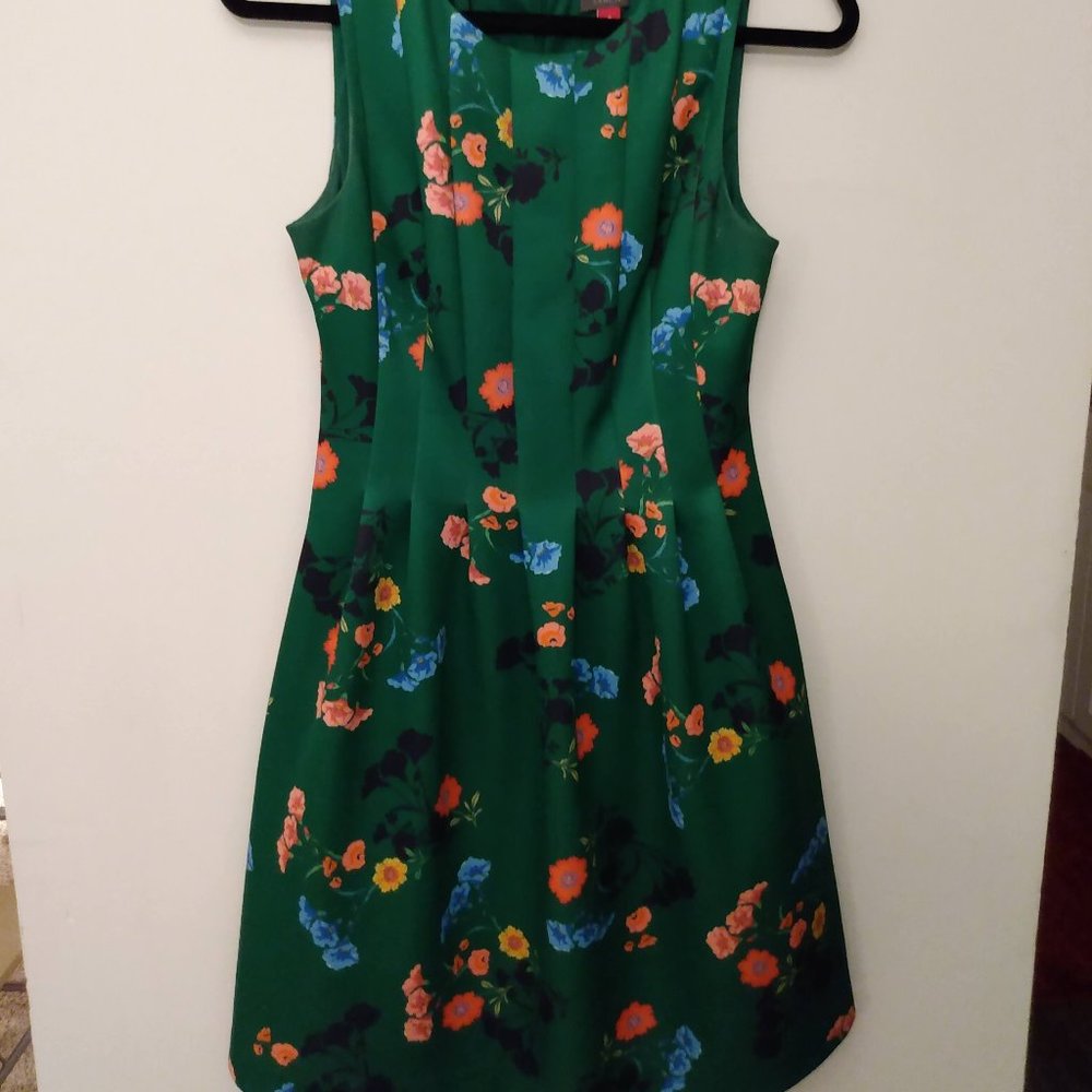 Vince Camuto Sleeveless Floral Green Dress-Size 8